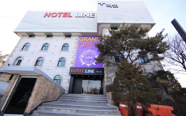 Line Hotel