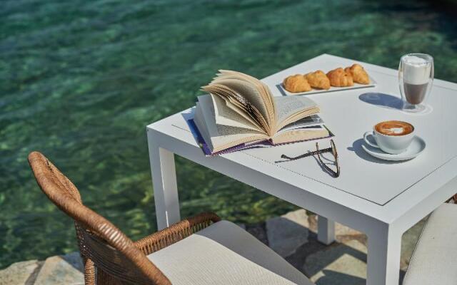 Mandraki Beach Resort