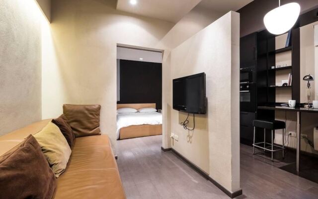 Downtown Luxury Design Apartment