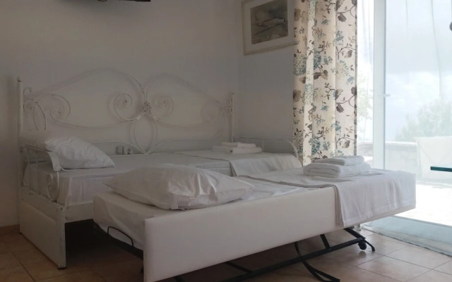 Estate Dafnopanagia Luxury Apartment