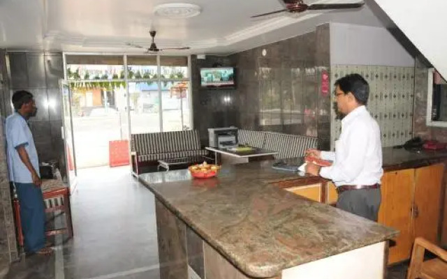 Hotel Sarovar Deluxe A/C Lodge