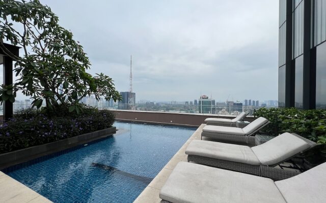 Le Places The Luxury MarQ Saigon Apartment