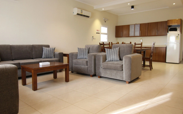 Al Jar Resort - Families Only