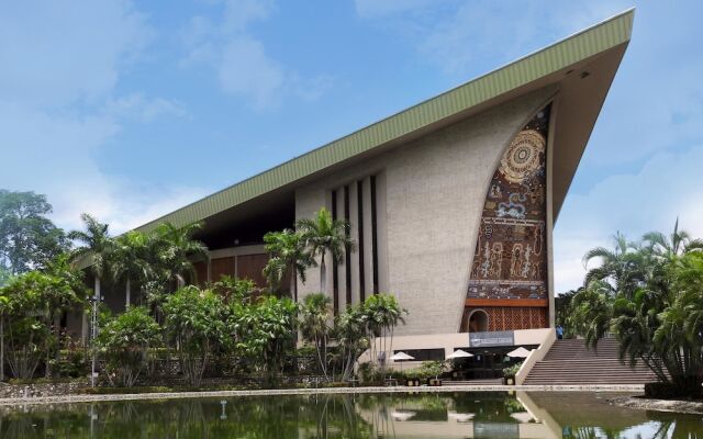 Ela Beach Hotel & Apartments