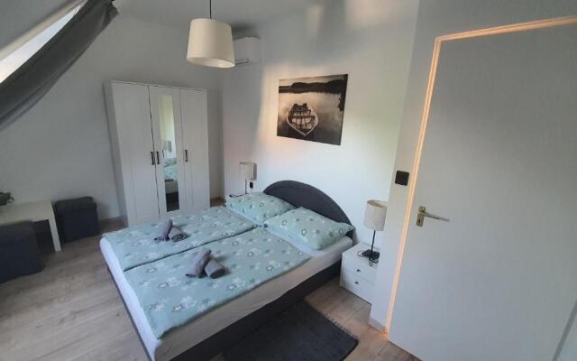 APARTMAN SOÓS -- Only for relaxation, not for party!