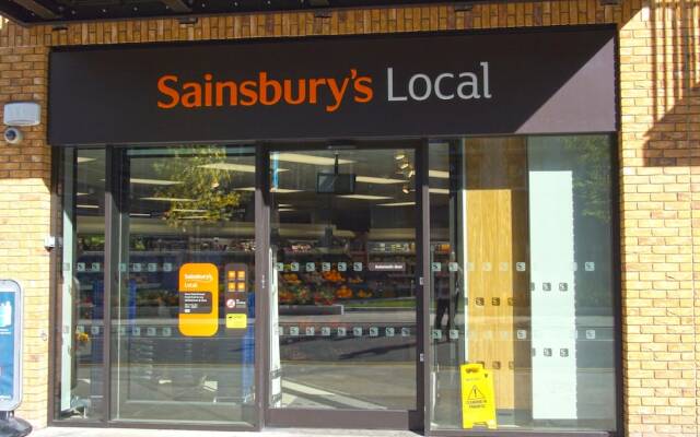 London Excel - O2 Arena - London City Airport