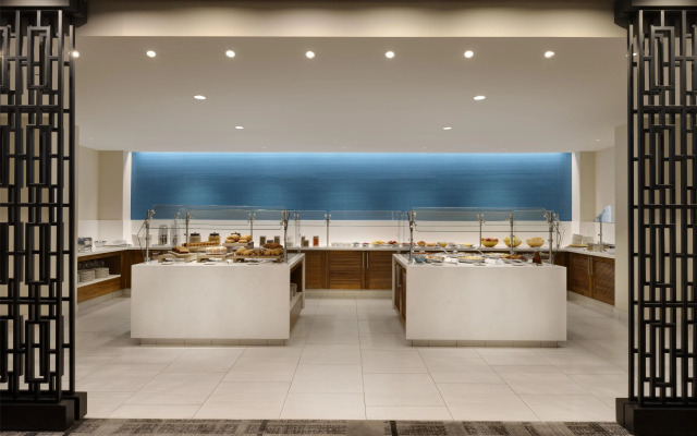 Hyatt Regency Los Angeles International Airport