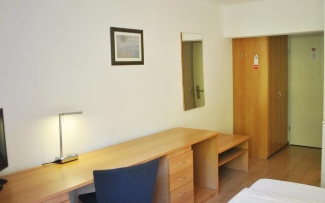 Riverside Apartment Hotel AG