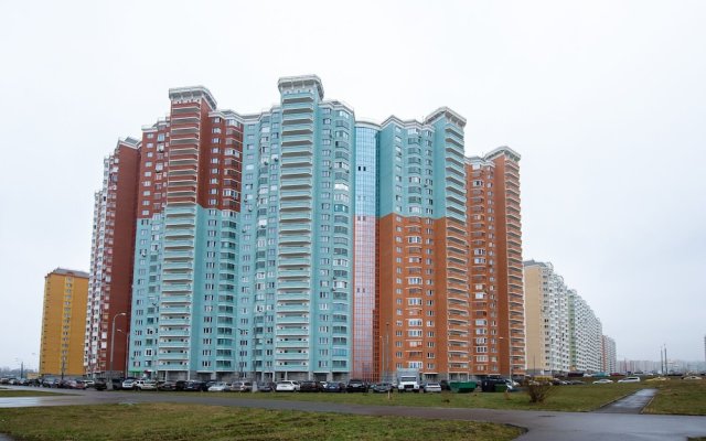 Apartment on Vertolyotchikov 13