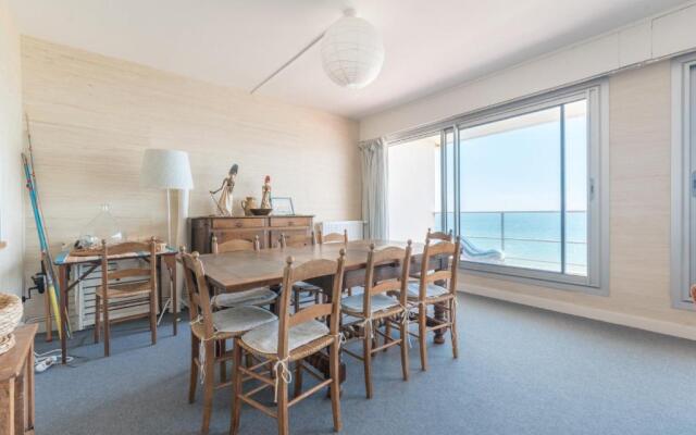 Appartement familial sur la plage de Bonne-Source
