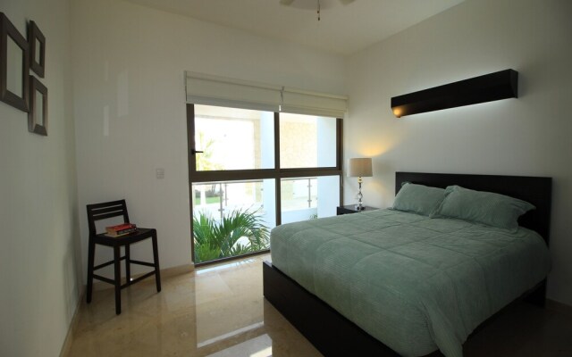 Penthouse with Golf View by Olahola