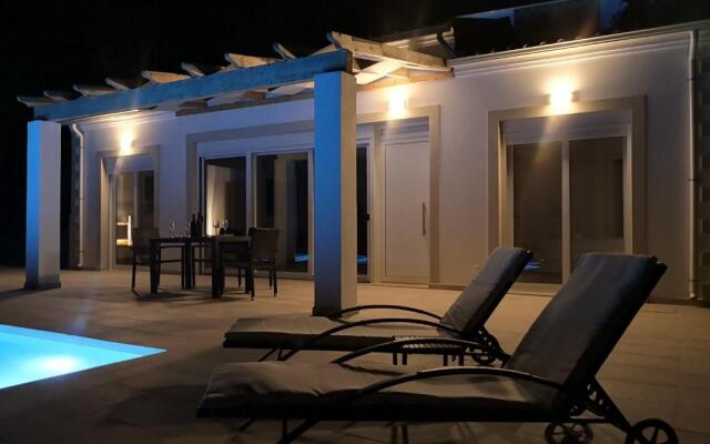 Sunset Sea View Villa 6