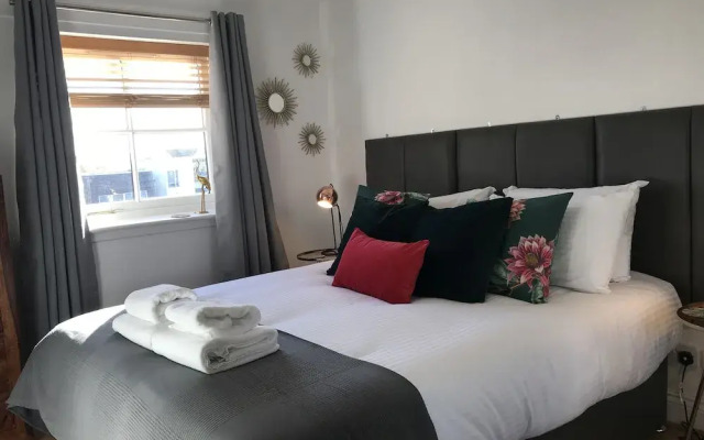 St Andrews Square Apartments