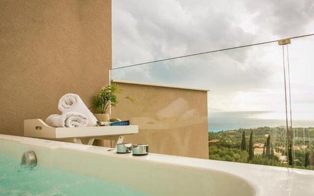 Diana Suites Deluxe Suite With Spa Bath