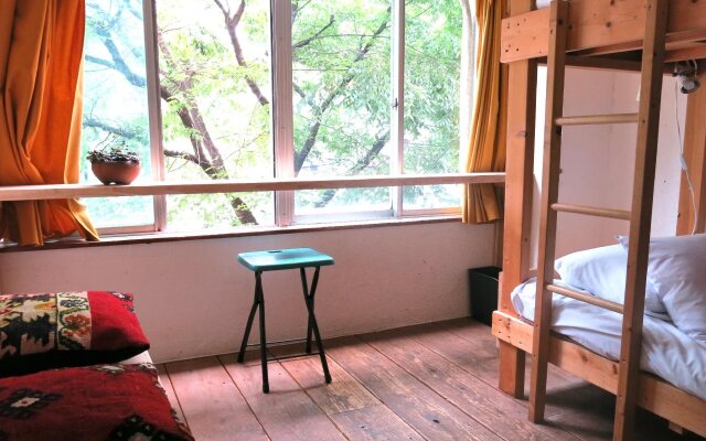 Tani9 Backpackers Osaka