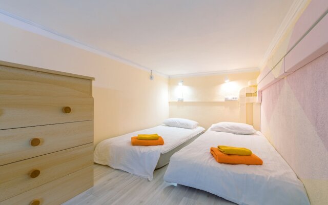 Студии на Большом Казачьем 11