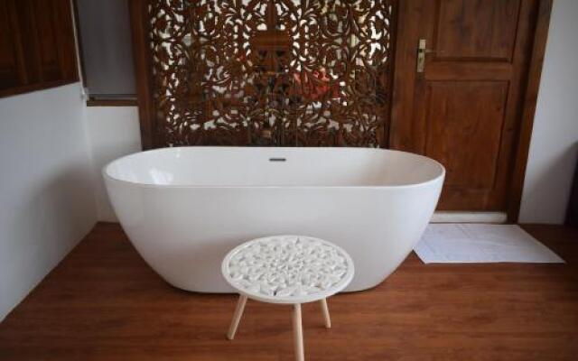 Flow by The Amber Collection - Luxury River Cruises in Sri Lanka