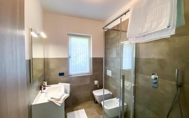 Paradiso-Boschetto Strand Bungalow mit Pool