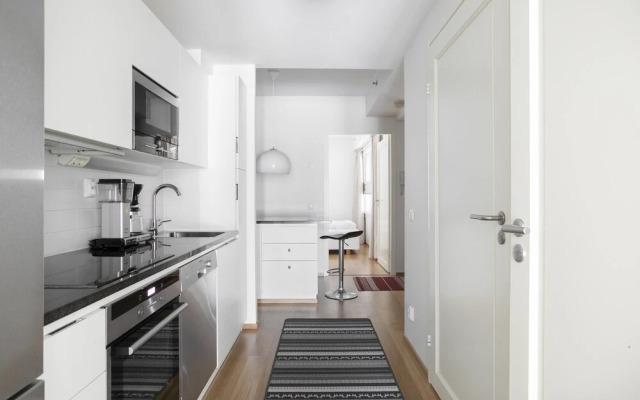 2ndhomes Cozy 1BR Home w Balcony