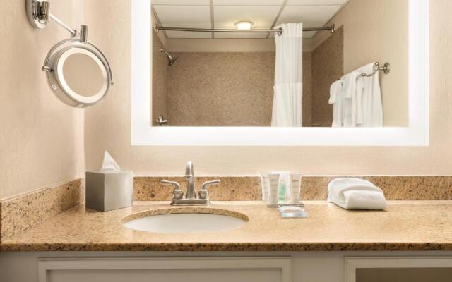 DoubleTree by Hilton Providence Airport Warwick