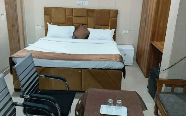 Soooper Hotel