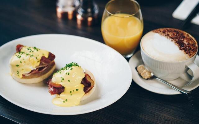 County Hotel & County Aparthotel Newcastle