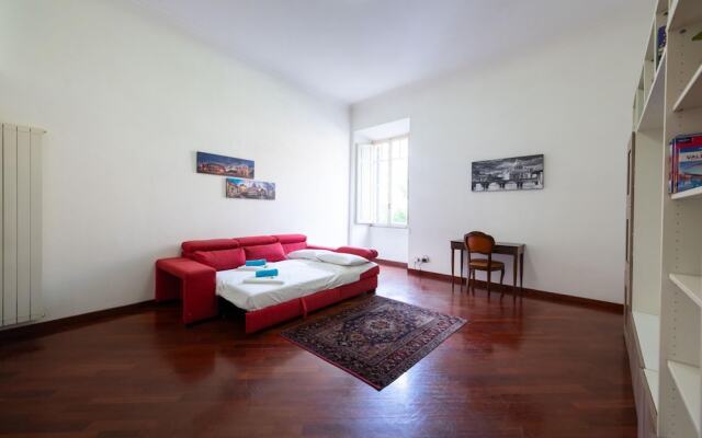 Casa Aosta in Rome With 1 Bedrooms and 1 Bathrooms