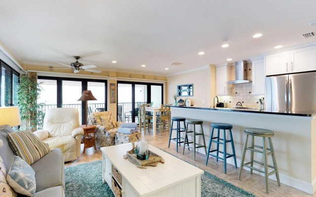 Water's Edge Condominium