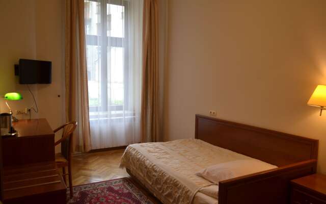 Aparthotel Basztowa