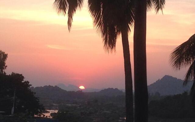 Archana Guest House River View
