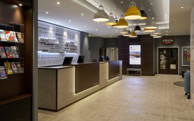 Premier Inn  Hamburg City (Zentrum)