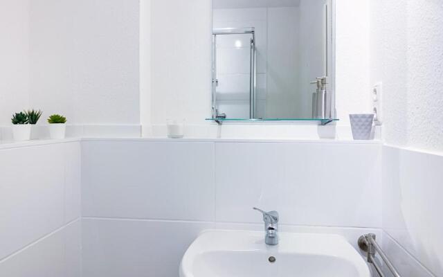 Relax Aachener Boardinghouse Premium 1