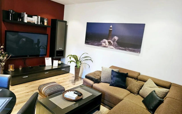 Modern 2 bedroom apartment in the city centre