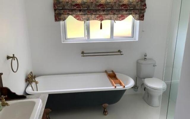 Jelani Guest House