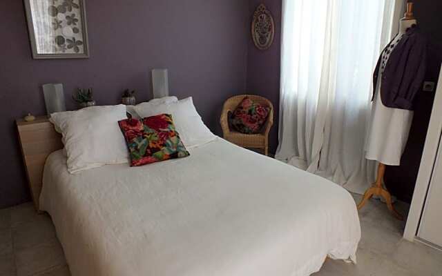 Une Ronce sous le Figuier