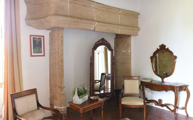 Chateau De Tigny