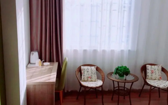 PAI Hotels·Hanzhong Middle XinHang Road Chengdong Bus Terminal