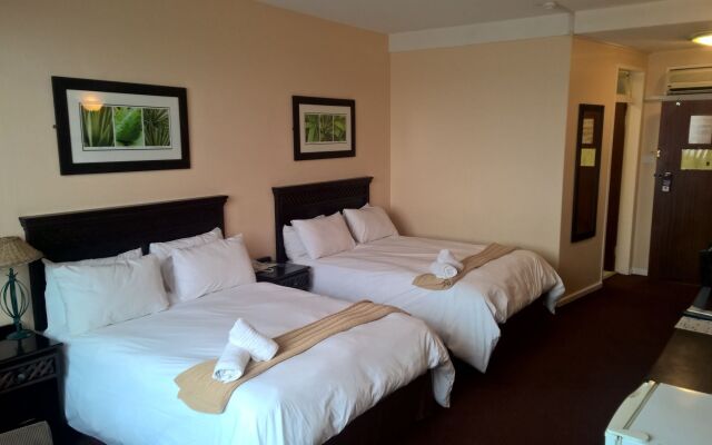 Gooderson Tropicana Hotel