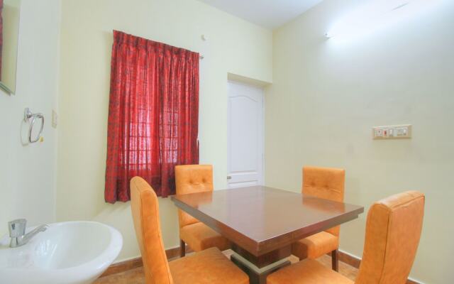 OYO 15856 Home 2BHK Near Rock Beach