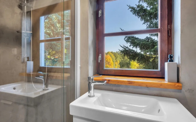 Villa in Dolni Branna With Sauna