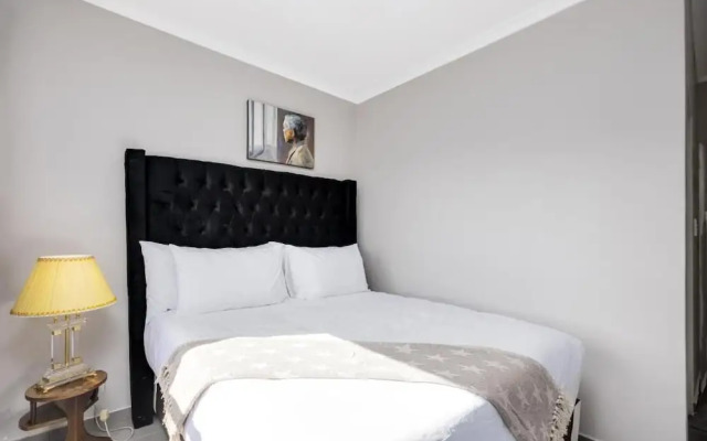 Eazy Apartment by Mall of Africa