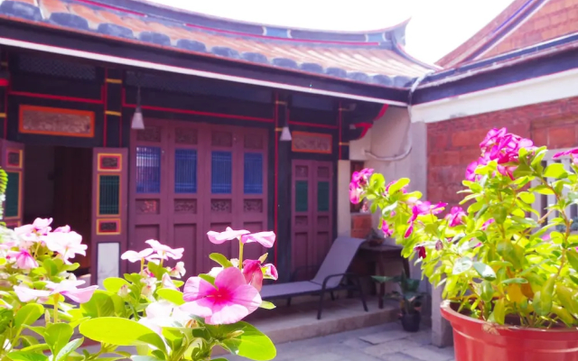 H&Y House