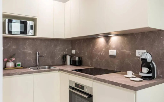 Adriatik Lux Teatro 1