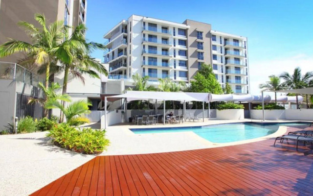 Signature Waterfront Apartments