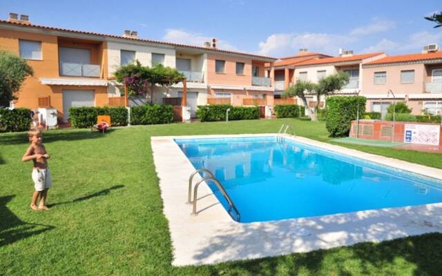 Casa Vista a la Piscina Para 5 Personas en Cambrils