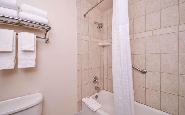 Best Western Plus Olympic Inn