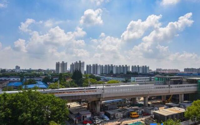 Mehood Lestie Hotel (Shanghai Jiaotong University Dongchuan Road)