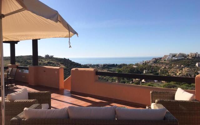 Casares Del Sol 2 Bedroom Holiday Penthouse