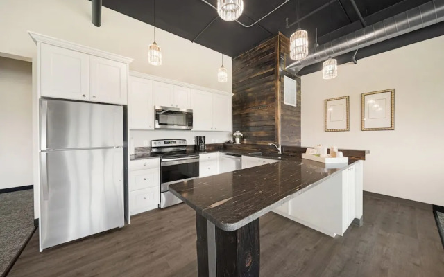 The Suites at Prairie Falls
