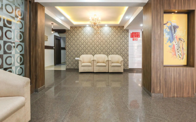 OYO 12544 Varcity Twin Towers